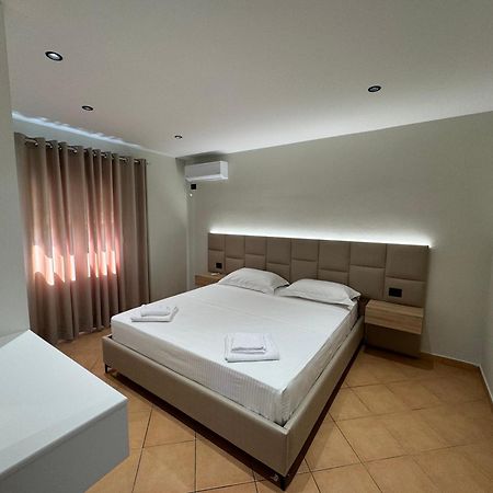 Garden Villa Apartments Саранда Экстерьер фото