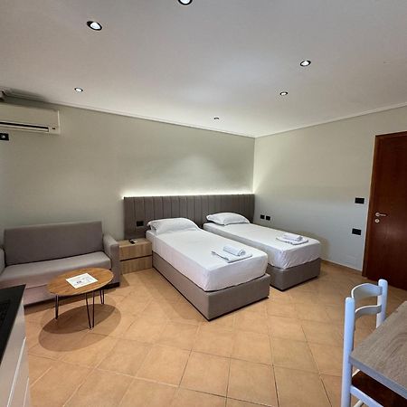 Garden Villa Apartments Саранда Экстерьер фото