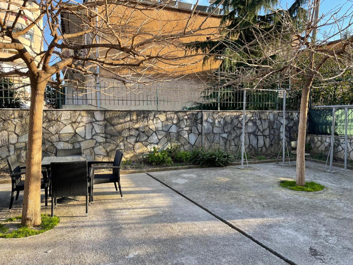 Garden Villa Apartments Саранда Экстерьер фото